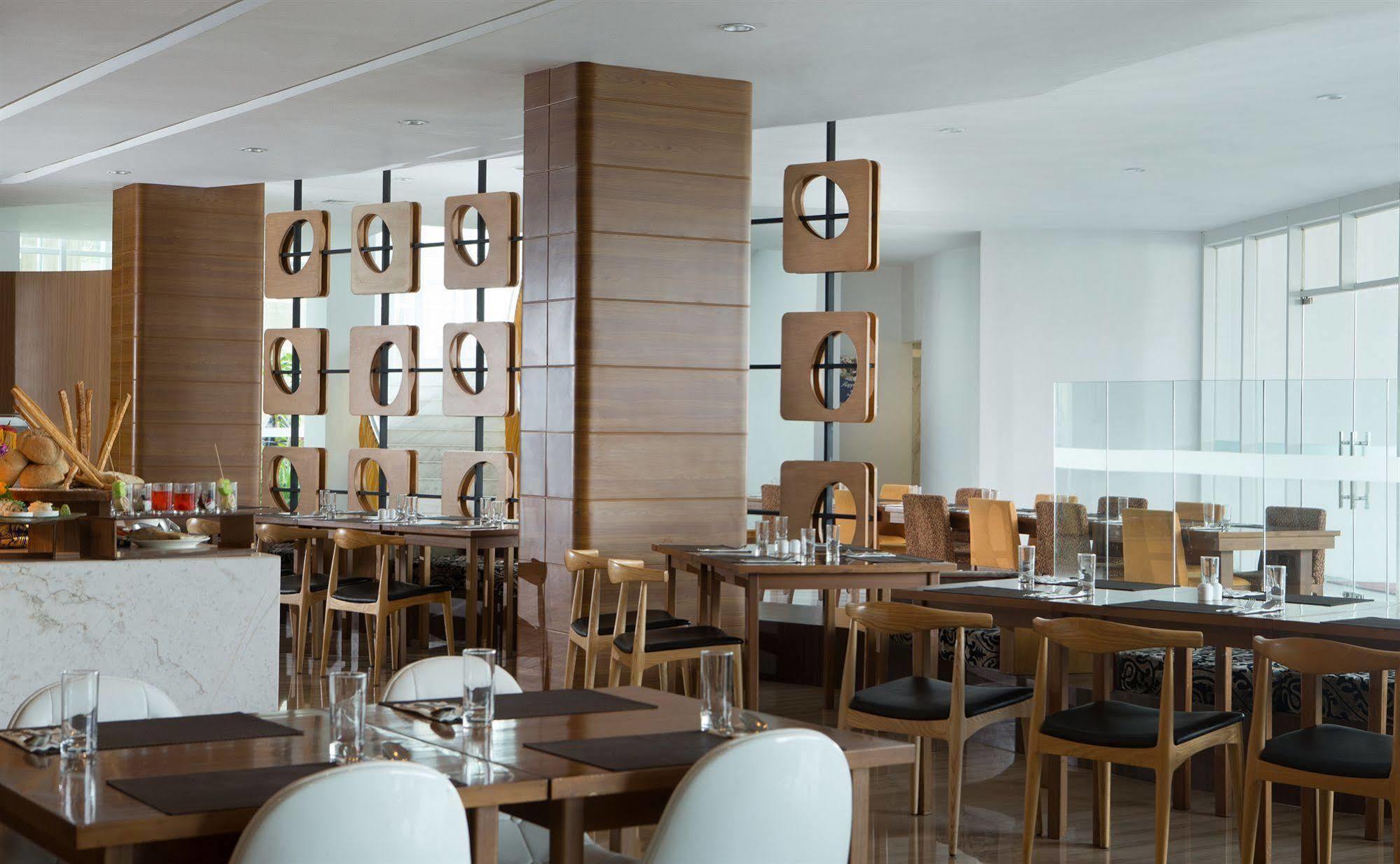 Hariston Hotel & Suites, Pluit - ג'קרטה מראה חיצוני תמונה